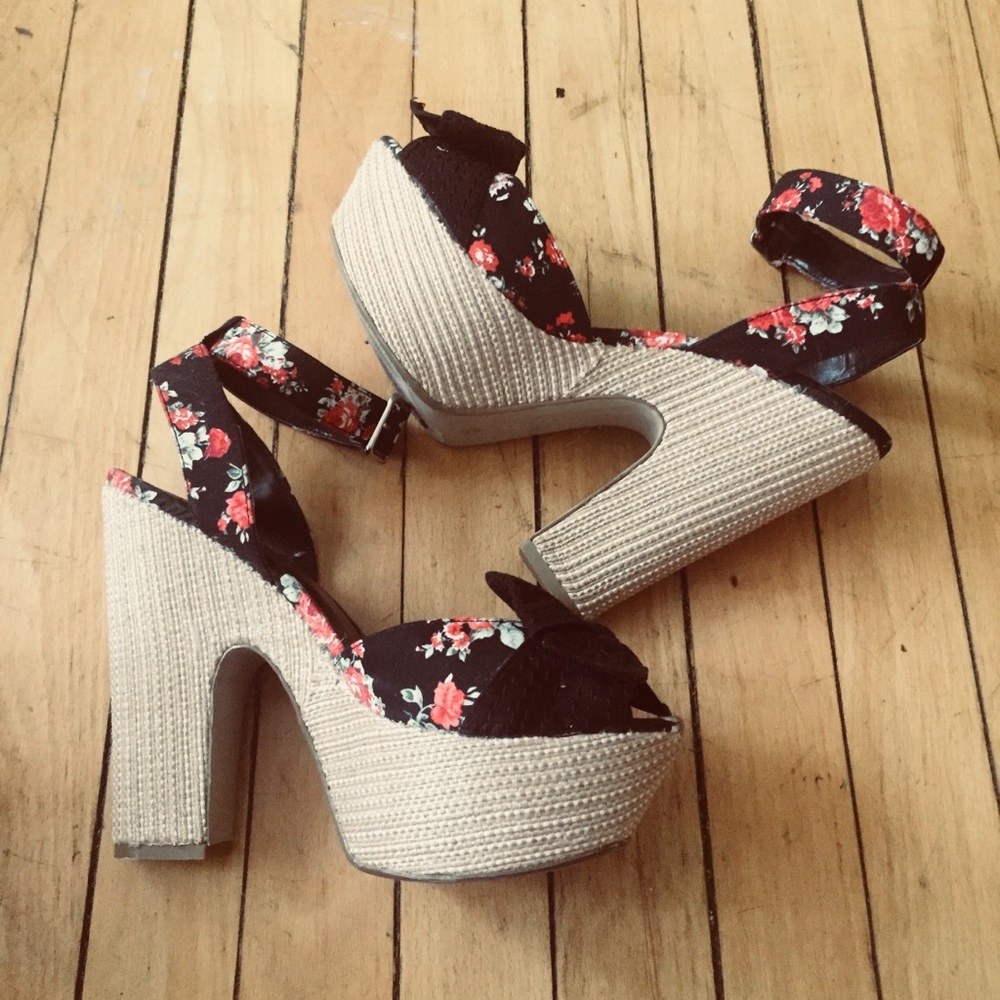 Floral Pinup Platform Heels